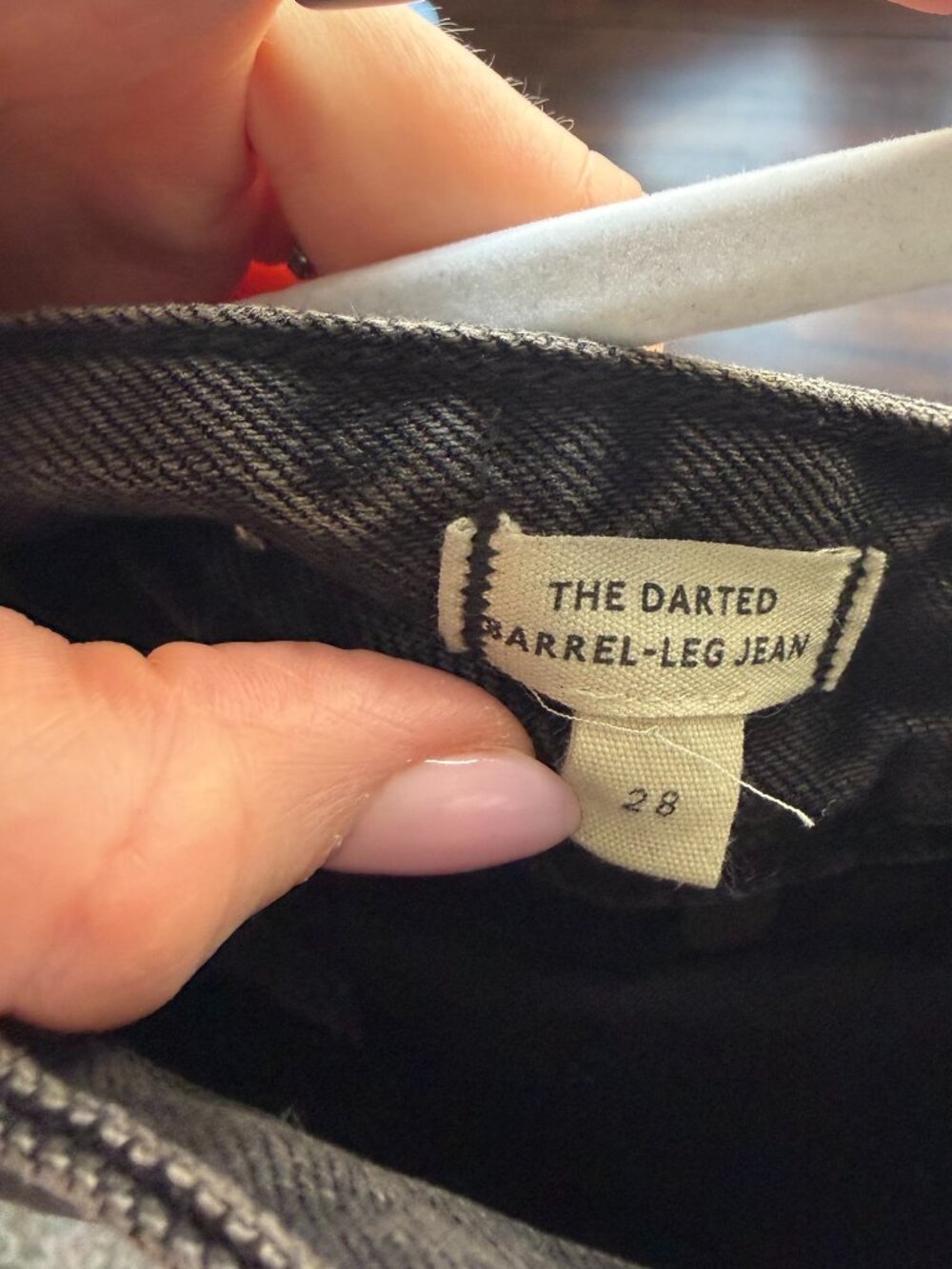 Madewell The Darted Barrel Jean - Picture 4 of 5